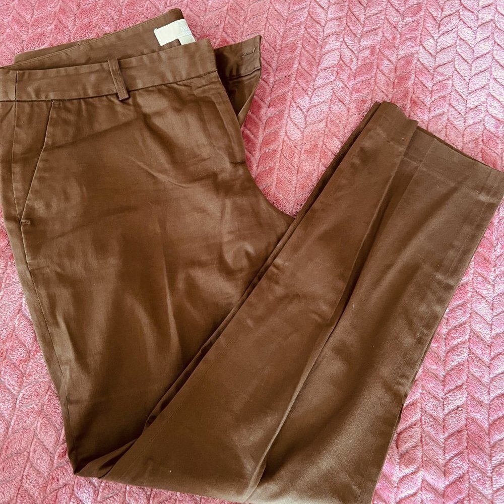 Michael Kors Brown Khaki Pants -- Size 10 👖🌟